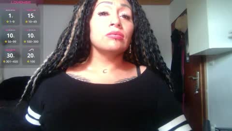 luna_vitihot online show from 11.10.25