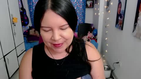 Snapshot of luna_withe chatting on 09.13.25 luna_withe online show from 09.13.25