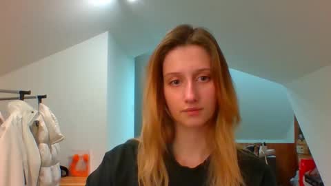 L U N A  online show from 12.13.24