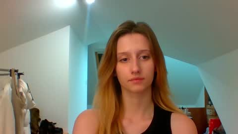 L U N A  online show from 12.27.24