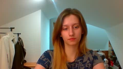 L U N A  online show from 02.17.25