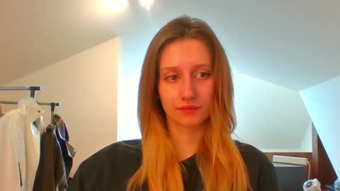L U N A  online show from 02.26.25