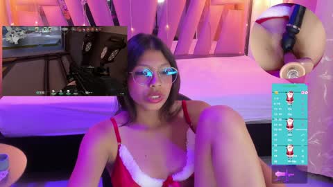 Snapshot of lunaaridi chatting on 12.14.24 Luna online show from 12.14.24