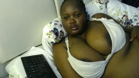 lunabloom01 online show from 02.01.26