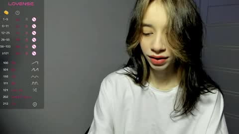 Hello my name is Amanda  online show from 04.24.26