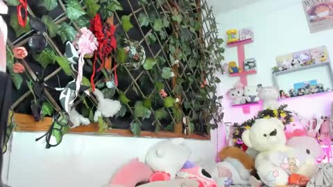 lunacristal_moon online show from 02.13.25