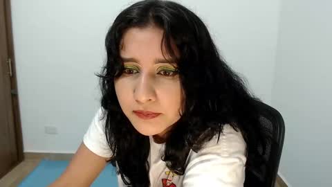 My name is luna Lovense is active my orgasms in your hands Give me more pleasure and make me cum PVT IS OPEN online show from 12.15.24