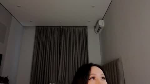 Snapshot of lunajii chatting on 06.21.26 Luna online show from 06.21.26