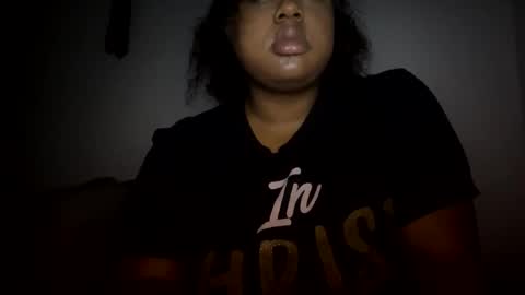 Snapshot of lunamoth00 chatting on 02.20.26 lunamoth00 online show from 02.20.26