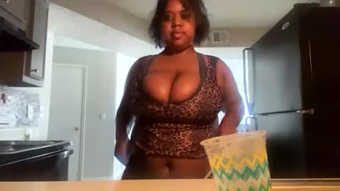 Snapshot of lunamoth00 chatting on 03.02.26 lunamoth00 online show from 03.02.26