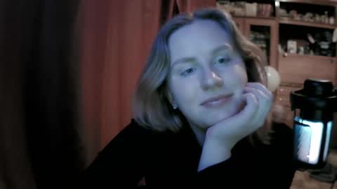 lunamystique_ online show from 04.09.26