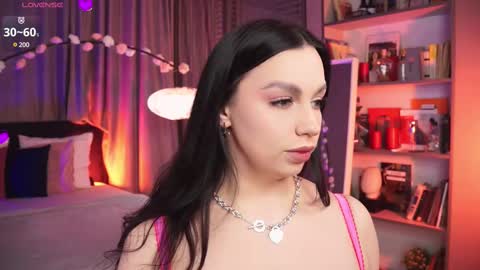 Snapshot of lunanight_ chatting on 03.07.25 Luna next streams Mon Fri Sat Sun 8pm-5am gmt0 online show from 03.07.25