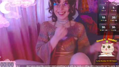 Snapshot of lunaoddity chatting on 12.14.25 Luna online show from 12.14.25