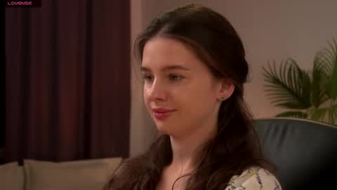 Snapshot of lunaolivia_ chatting on 09.29.25 lunaolivia_ online show from 09.29.25