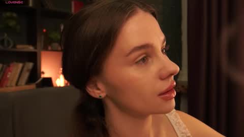 Snapshot of lunaolivia_ chatting on 10.01.25 lunaolivia_ online show from 10.01.25