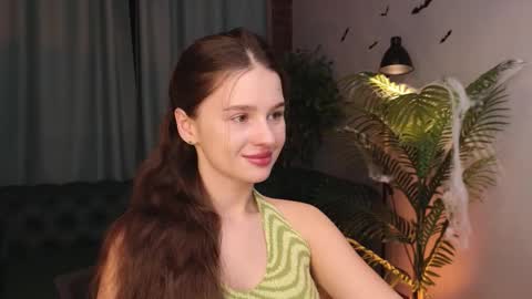 Snapshot of lunaolivia_ chatting on 10.29.25 lunaolivia_ online show from 10.29.25