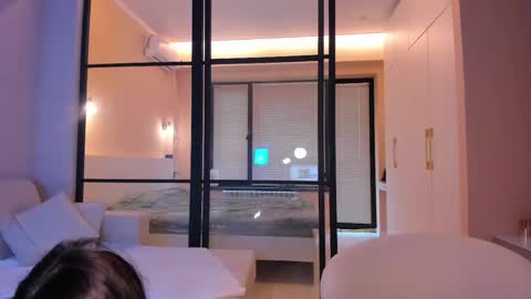 Aisha online show from 02.27.25