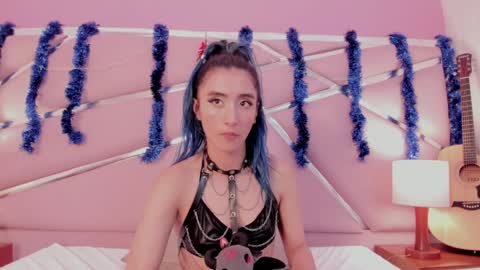 Luna Page online show from 12.28.24
