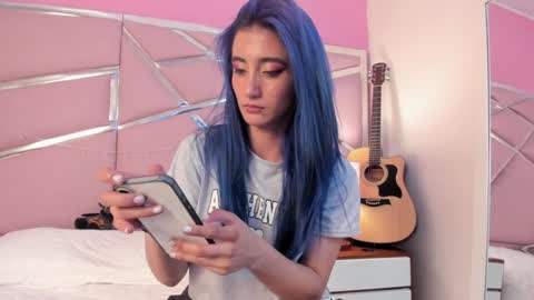 Luna Page online show from 01.27.25
