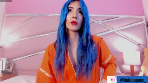 Luna Page online show from 02.12.25