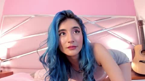 Luna Page online show from 02.25.25