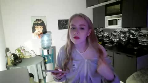 Snapshot of lunapeony chatting on 02.05.26 lunapeony online show from 02.05.26