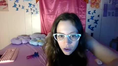 lunaquinn45 online show from 10.24.25