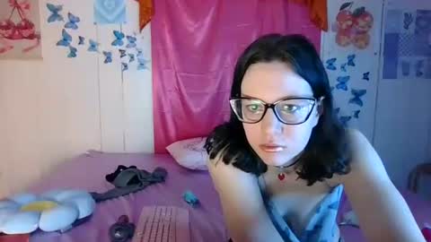 lunaquinn45 online show from 12.22.25