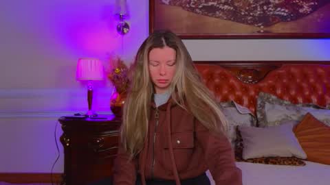 Snapshot of lunarishi chatting on 01.18.26 Luna Rishi online show from 01.18.26