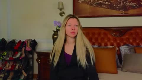 Snapshot of lunarishi chatting on 02.23.26 Luna Rishi online show from 02.23.26