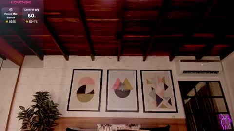 Snapshot of lunaruso chatting on 09.12.25 Luna Ruso  online show from 09.12.25