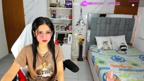Snapshot of lunascoott chatting on 06.09.26 ARI online show from 06.09.26