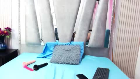 Snapshot of lunasumers chatting on 02.17.26 lunasumers online show from 02.17.26