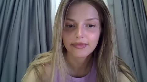 Luna  online show from 09.20.25