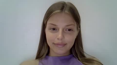 Luna  online show from 09.21.25