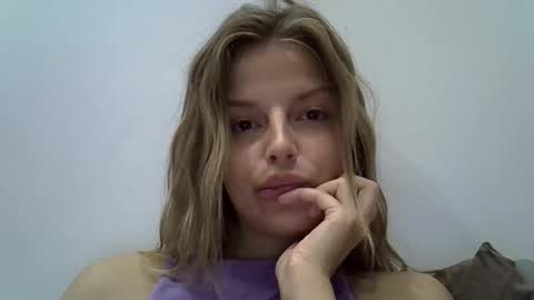 Luna  online show from 09.26.25