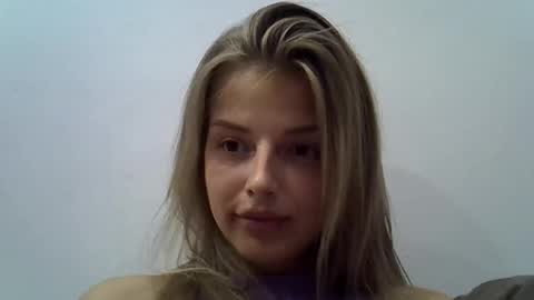 Luna  online show from 09.27.25