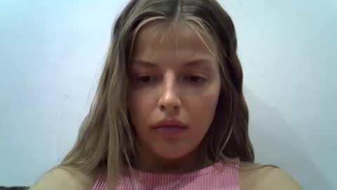 Luna  online show from 10.08.25