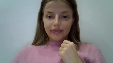 Luna  online show from 10.09.25