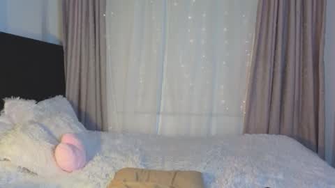 lunavelvet7 online show from 02.26.26