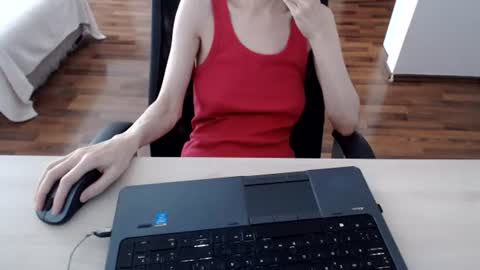 lunavibe_ online show from 06.21.26