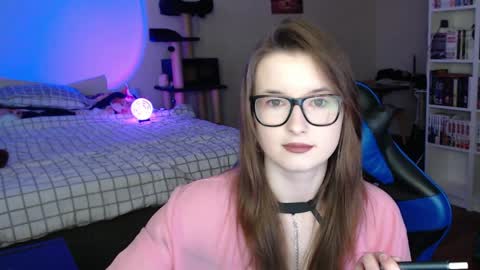 LunaXcherry online show from 04.01.26