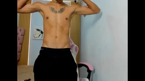 Snapshot of lunay_bigcock420 chatting on 09.22.25 lunay_bigcock420 online show from 09.22.25