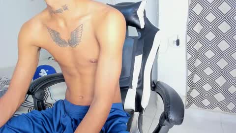 Snapshot of lunay_bigcock420 chatting on 10.22.25 lunay_bigcock420 online show from 10.22.25