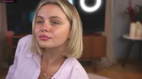 Evi online show from 05.03.26