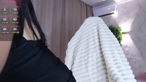 Snapshot of lunna_fae chatting on 09.11.25 lunna_fae online show from 09.11.25