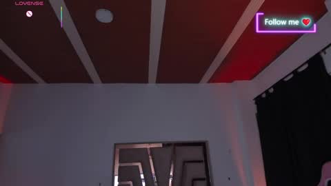 LUNA ROSE online show from 05.23.26