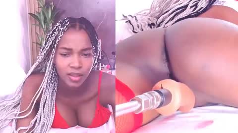 Snapshot of lunna_thomson chatting on 09.26.25 lunna online show from 09.26.25