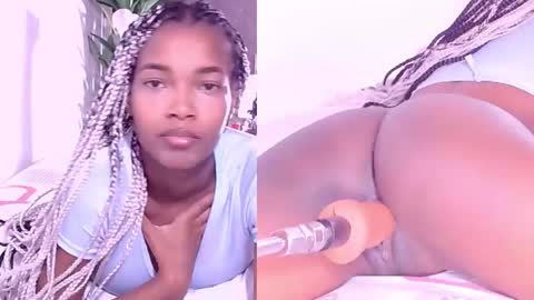 Snapshot of lunna_thomson chatting on 10.15.25 lunna online show from 10.15.25