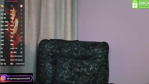 Snapshot of lunnanova chatting on 06.22.26 LunnaNova online show from 06.22.26